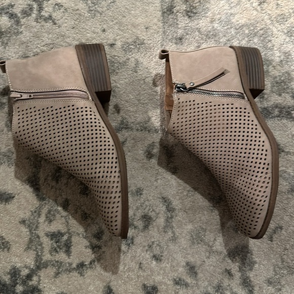 Women’s Time and Tru boot 10w - Picture 5 of 6